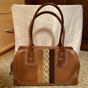 **SOLD!! Coach Leather Purse